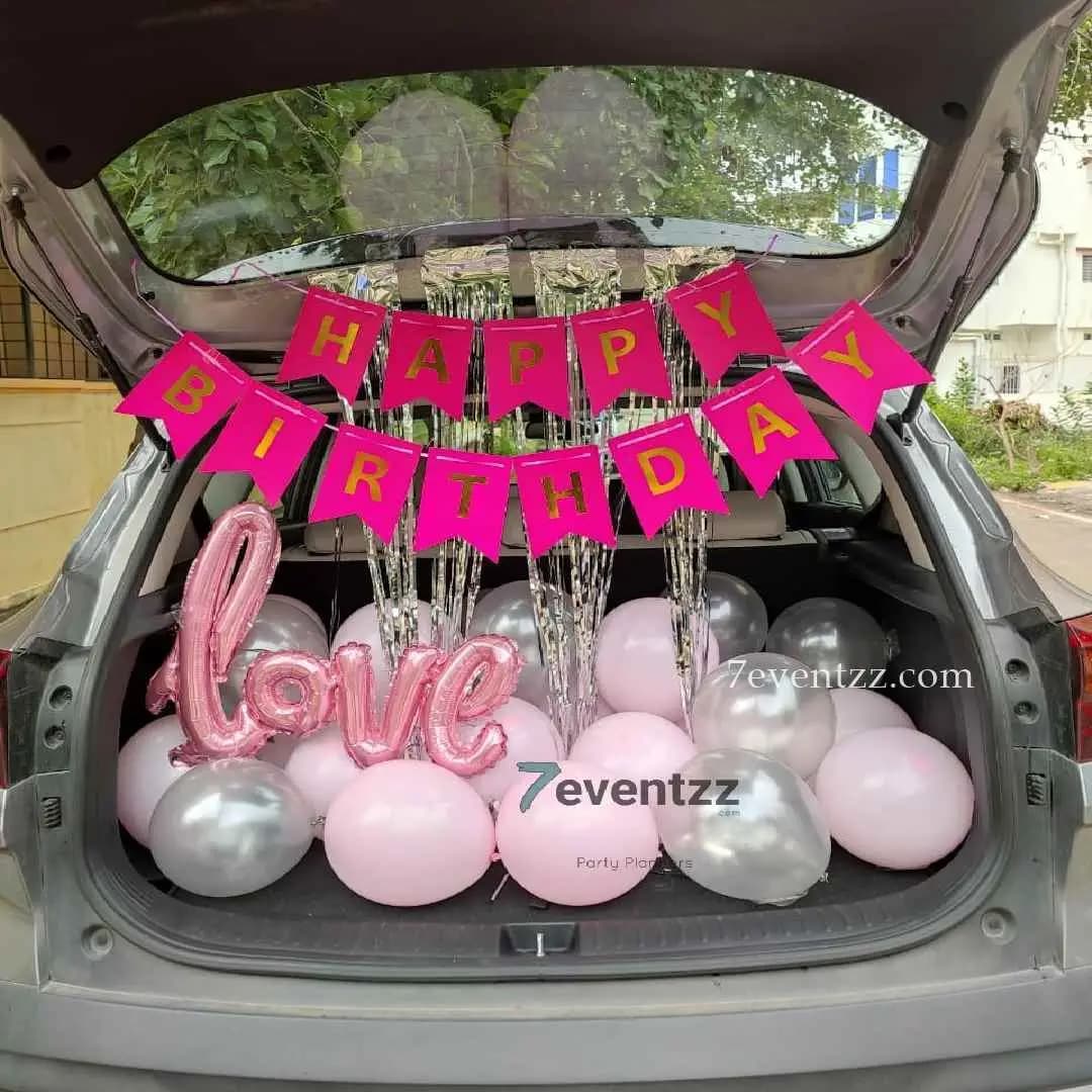 Simple yet beautiful birthday car boot decoration