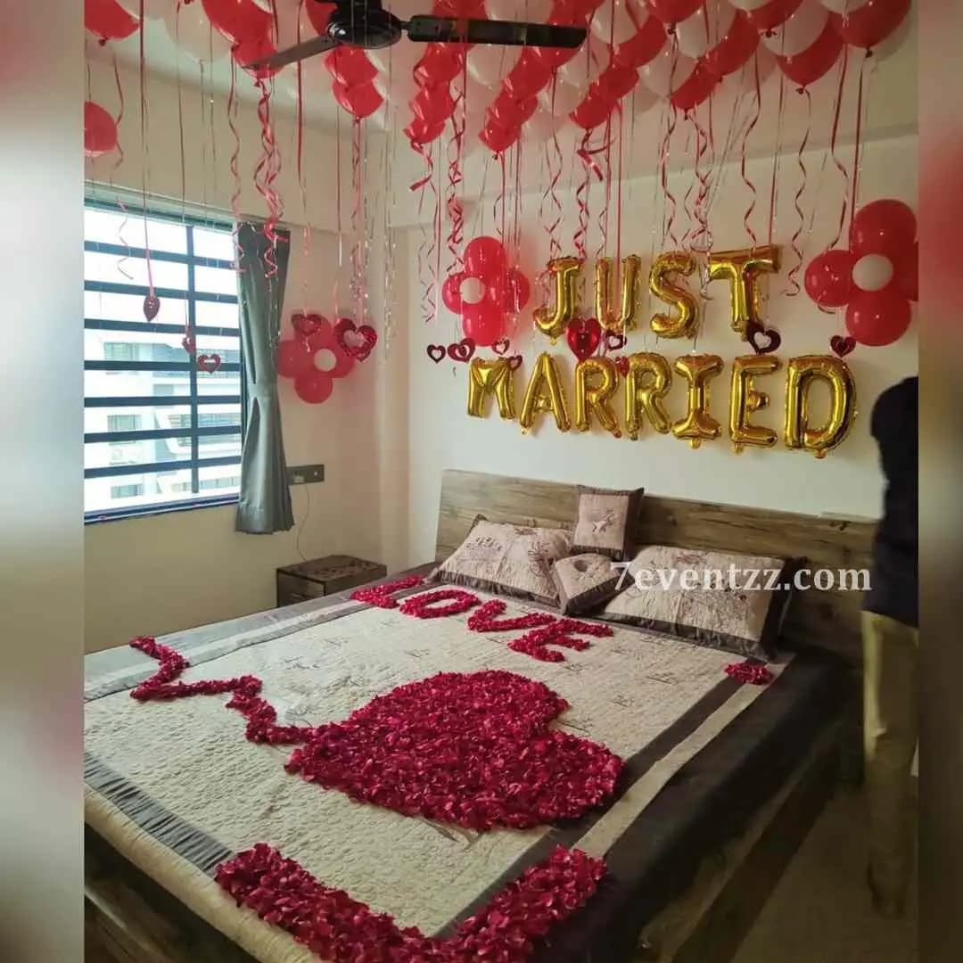 Just Married Bed Decoration — 7eventzz decoration