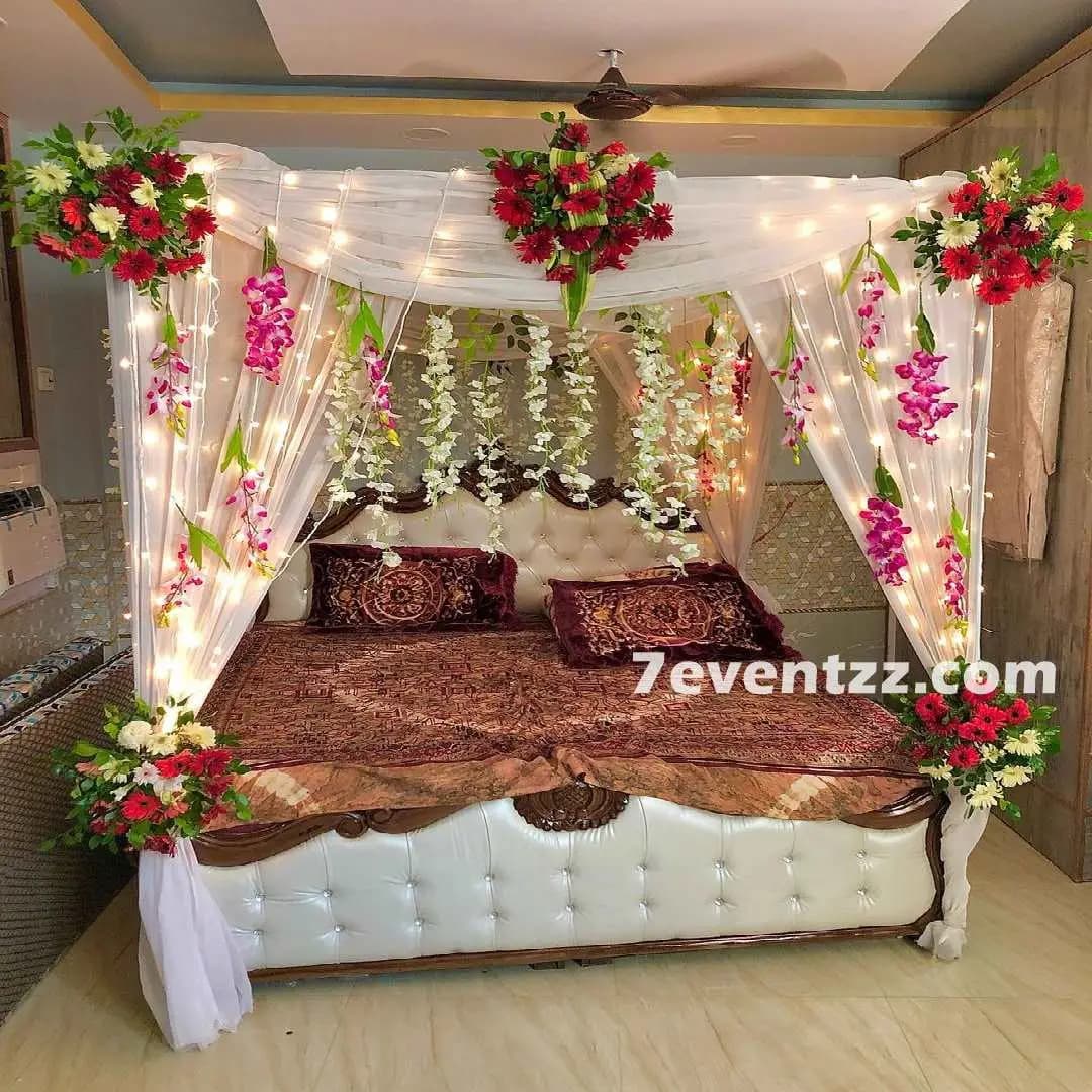 Luxury flower room decoration for bridal suite