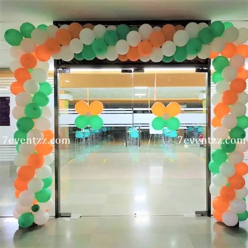 Patriotic Independence Day decoration in office with Indian flag colours and balloon display