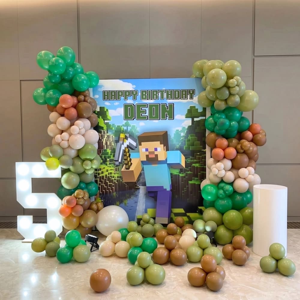 Minecraft Adventures Birthday Decoration