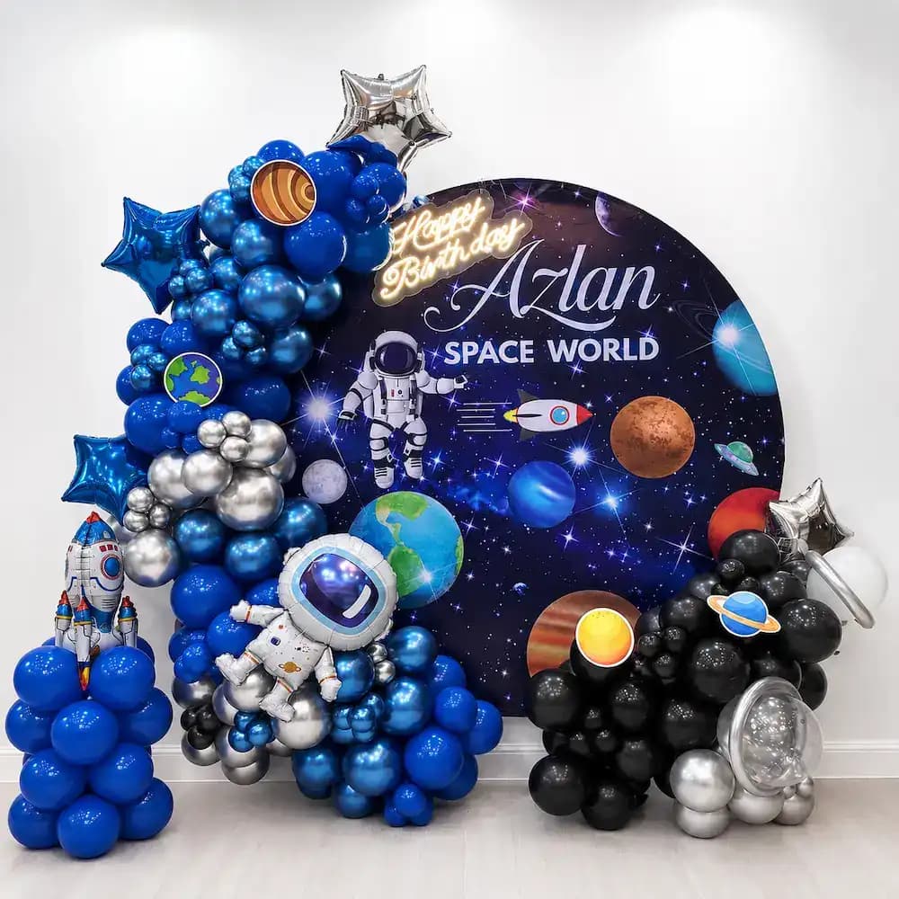 Astronaut and Planet Birthday Decoration with Balloon — 7eventzz decoration