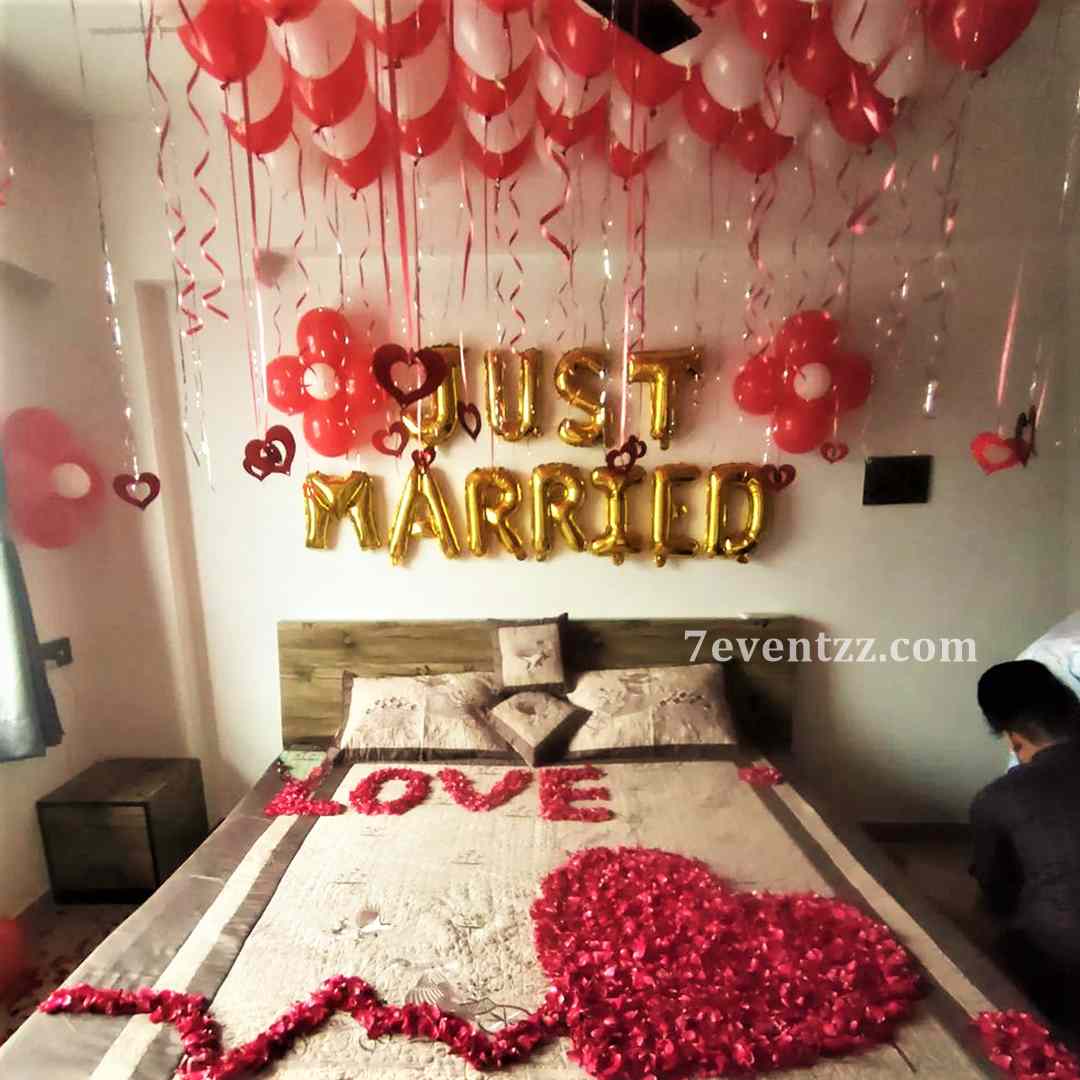 Just Married Bed Decoration
