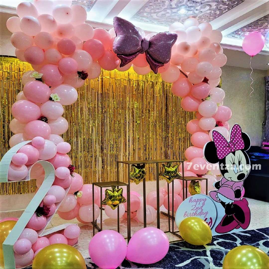 Minnie Mouse Stage Decoration